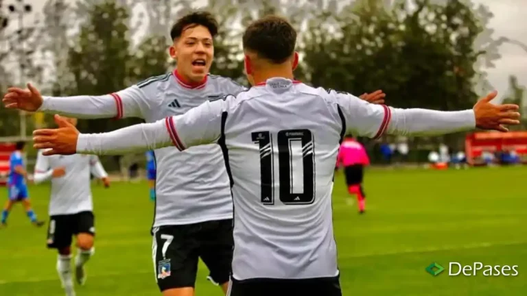 Colo-Colo Enzo Riquelme