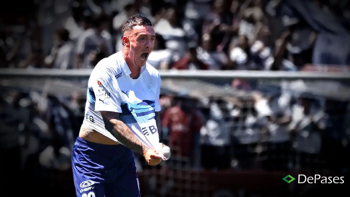 Tomás Asta-Buruaga Universidad Católica